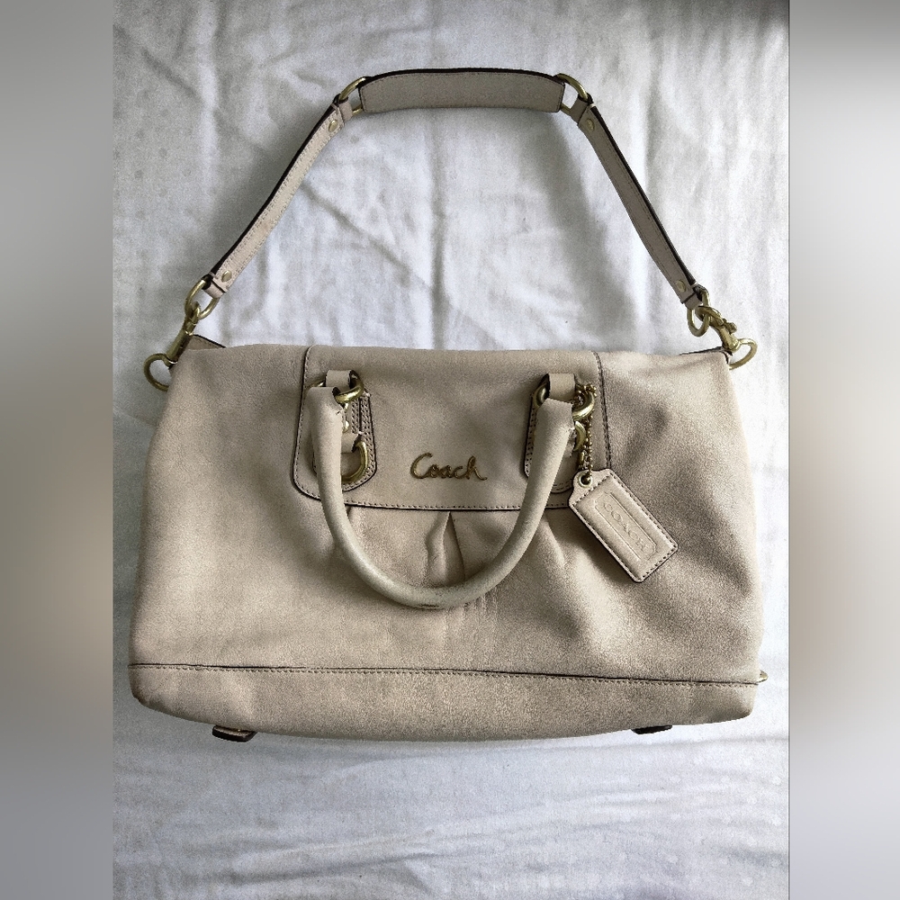 Older Coach Ivory bag 2010